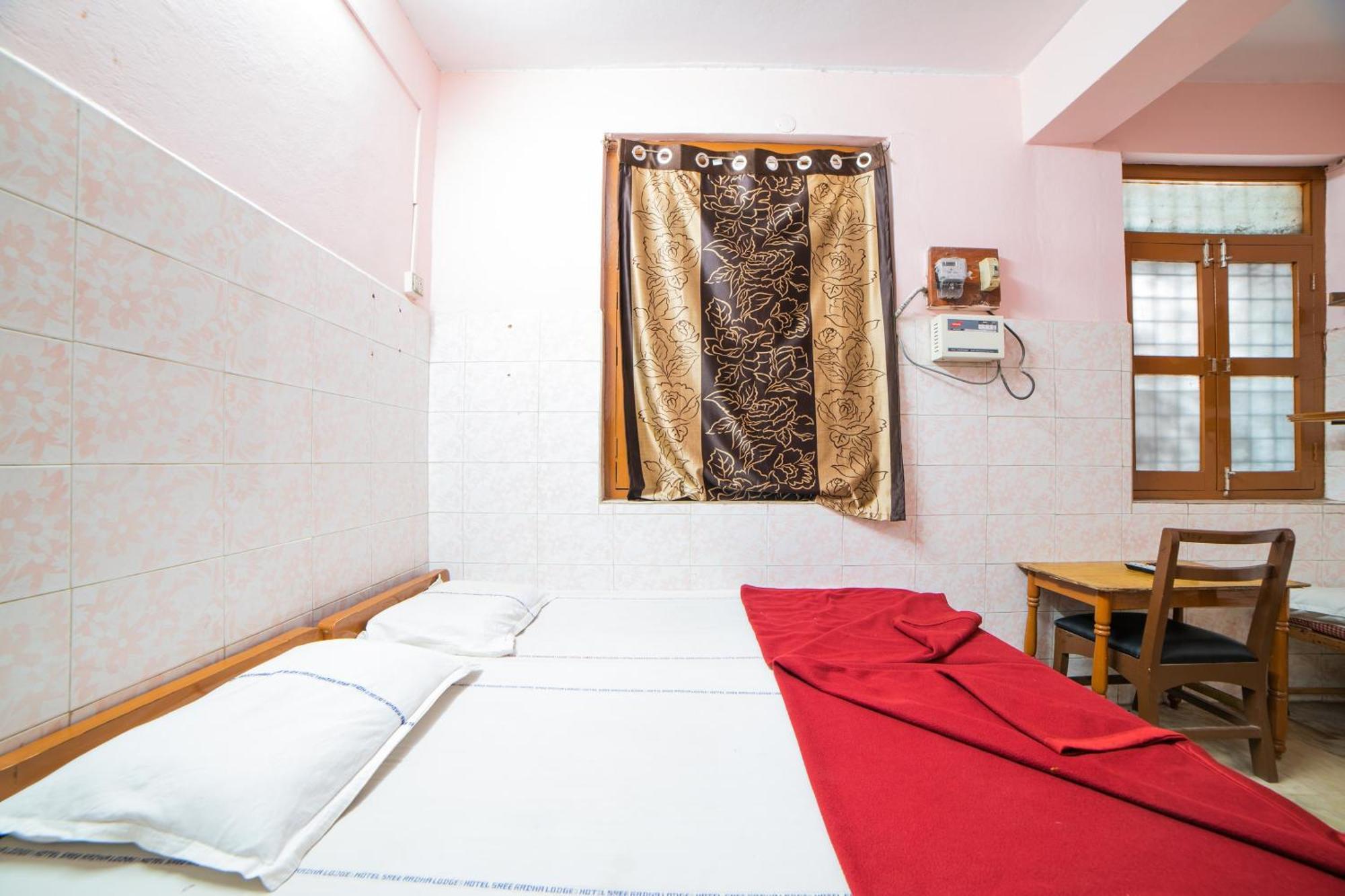 Hotel O Sree Radha Lodge Near Snow World Secunderabad Luaran gambar
